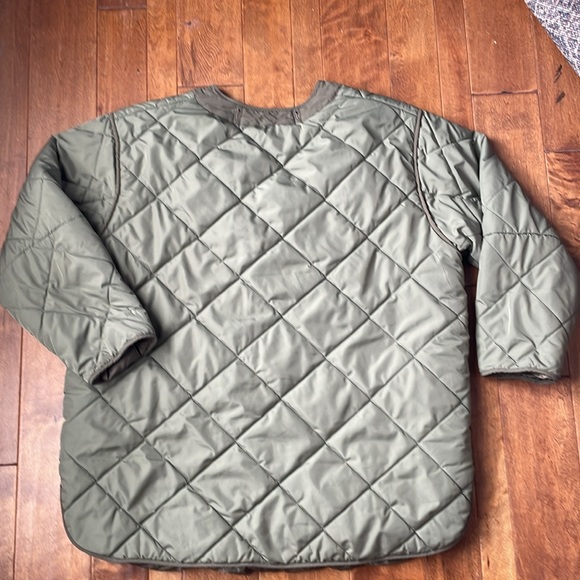 AE Quilted Jacket - Picture 2 of 3